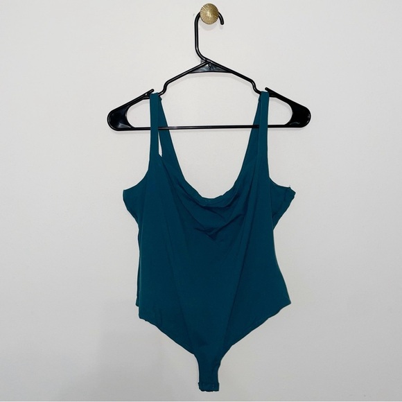 SKIMS fits everybody square neck bodysuit sleeveless like new htf color teal 3X - Picture 4 of 7